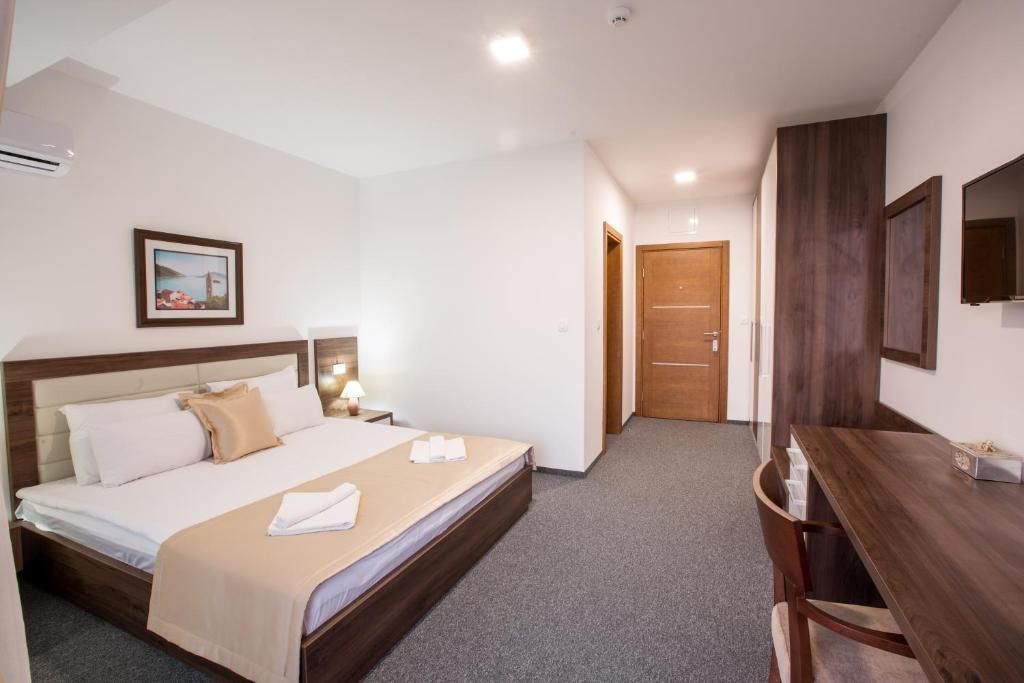Отель Hotel Sokoline Даниловград