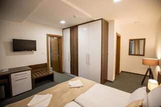 Отель Hotel Sokoline Даниловград Улучшенный люкс-3